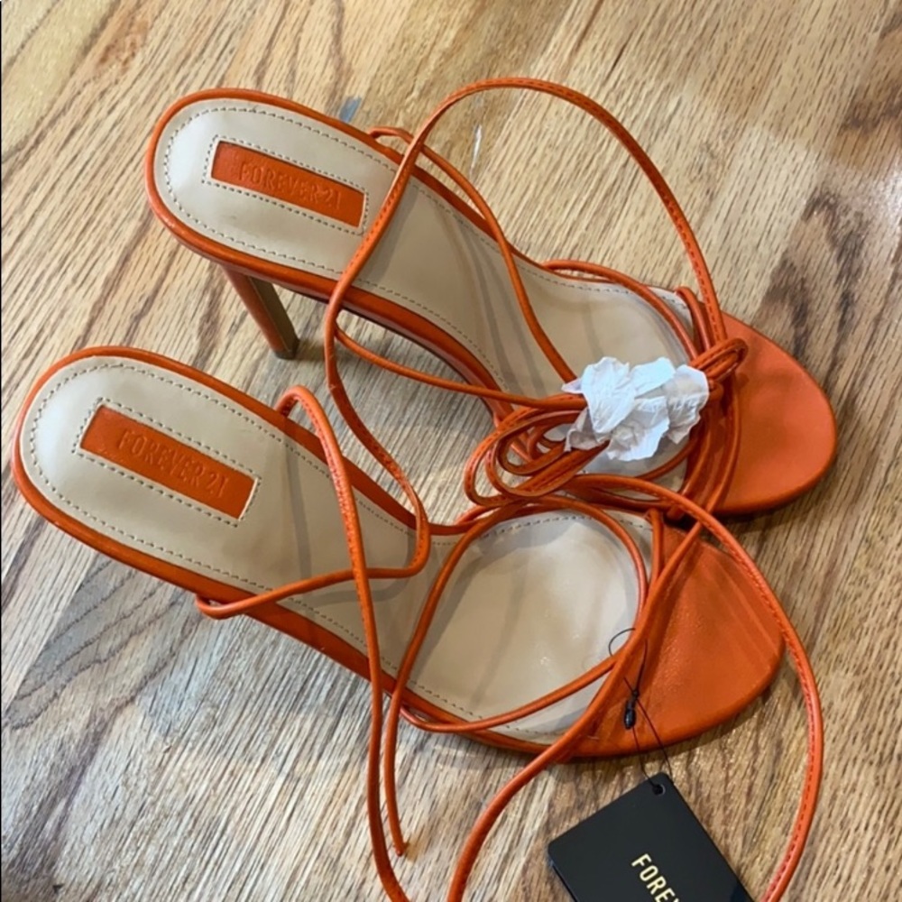 Orange forever 21 laced heels brand new never worn . Size 5